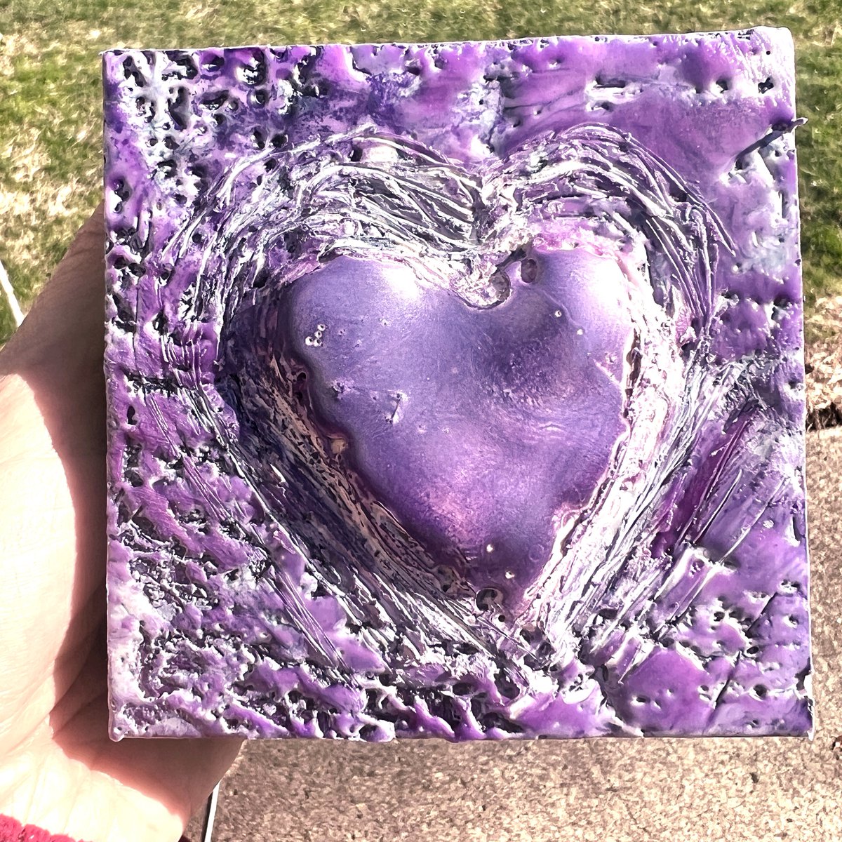 'The Universe Loves You'
This is my Valentine's to anyone who happens to see it today! 

#Encaustic #encausticart #encausticartist #beeswax #waxart #waxpainting #waxartist #waxartistpnw #pnwartist #texture #waxtexture #abstractart #artbyfire #paintingwithfire #jillmyerartist