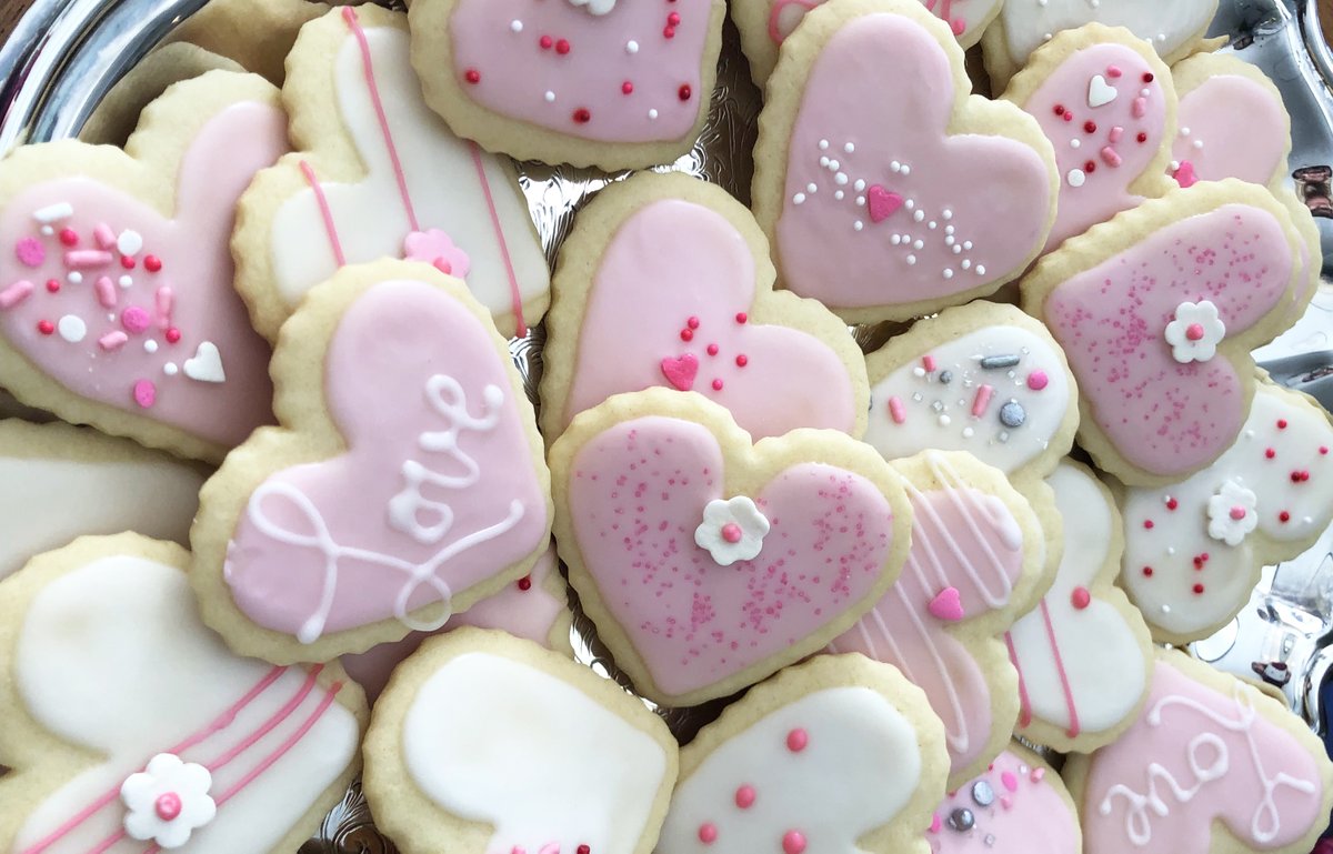 darlene_deluca1's tweet photo. Happy Valentine's Day! #feelthelove #readaromance #ValentinesDay https://t.co/V6EezB8RJz