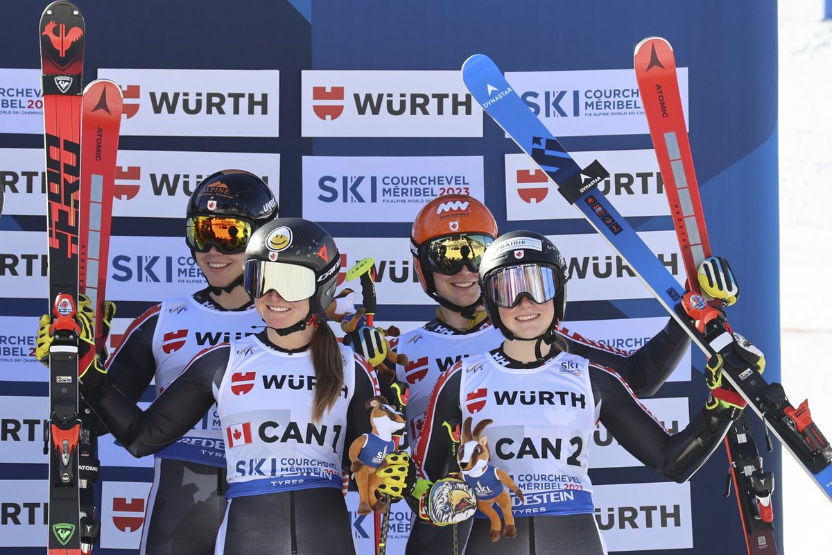 TeamCanada's tweet photo. Bronze 🥉for #TeamCanada at the FIS Alpine World Ski Championships🤩👏

Valérie Grenier, Britt Richardson, Jeffrey Read, and Erik Read defeated Austria in the small final to reach the podium in the mixed team parallel event

It’s @Alpine_Canada ’s third medal in Courchevel!🎉 https://t.co/mITYD1uUh9