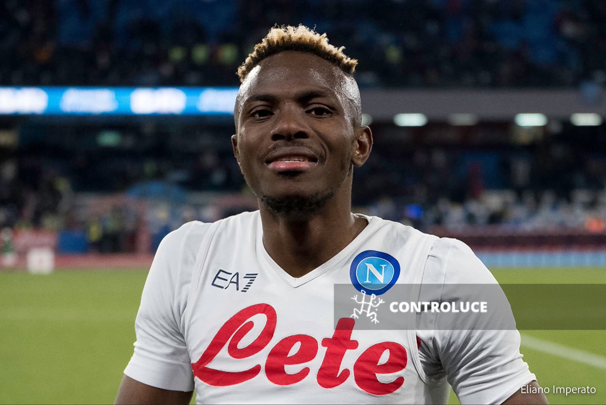 AgControluce's tweet image. #Italy - Napoli's Nigerian forward #VictorOsimhen looks at supporters at the end of the Italian #SerieA football match between #NapoliCremonese at the Diego Armando Maradona stadium in #Naples, on February 12, 2023.
📷 @elianoimperato #controluceagency