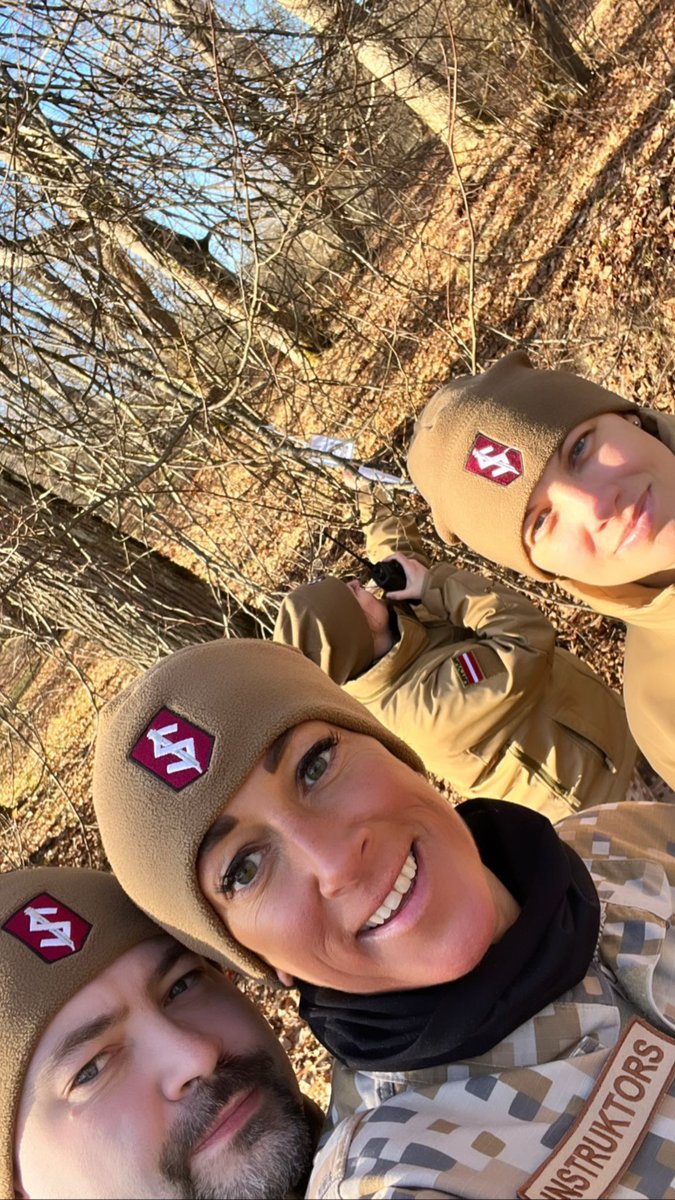 Jaunsardze's tweet image. #9day Šodien jaunajiem jaunsargu instruktoriem pamata militāro prasmju kursā (#PMPkurss)  pēdējā mācību diena.
#augsimlatvijai #jaunsardze #mācības #instruktori #VAM #RudbāržuMuiža #teirdarbs