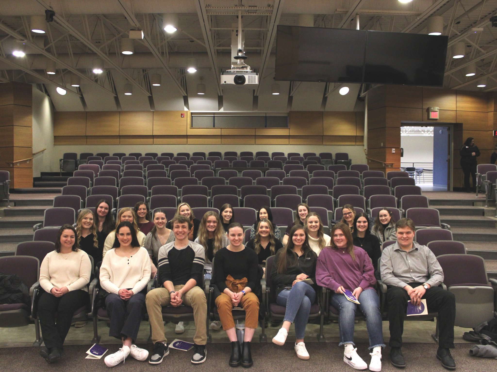 Univ. of Sioux Falls on Twitter "This weekend we a new group of students into the