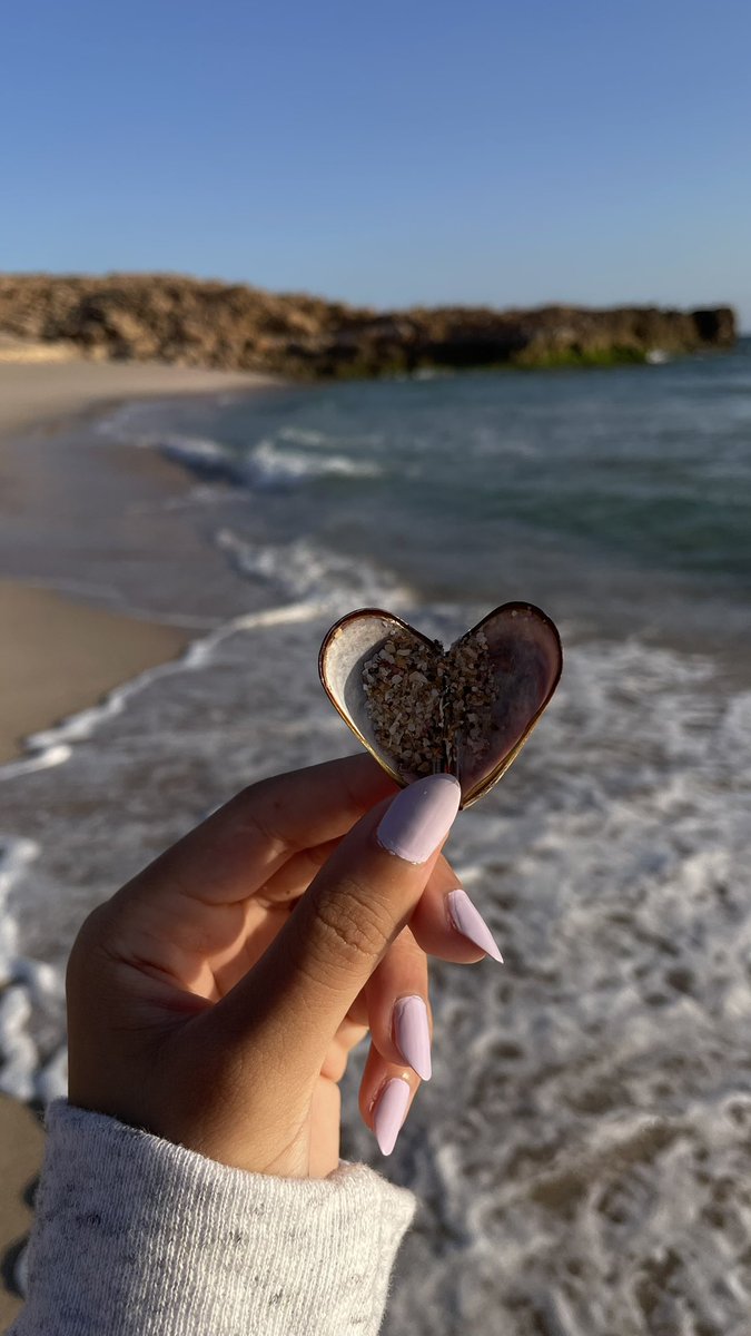 hamdaUSF's tweet image. I only fall for nature ও