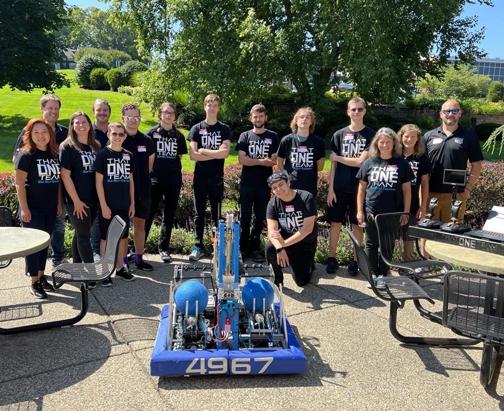 DematicAmericas's tweet photo. We're proud supporters of @FIRSTweets and their mission to engage youth to become our future innovators. Thatβs why we're pleased to offer a #scholarship to 12 individuals to support their journey in supply chain and logistics. Details here: https://t.co/bEXOpIYX4Y #LifeatDematic https://t.co/Jw5Pt7v09Q