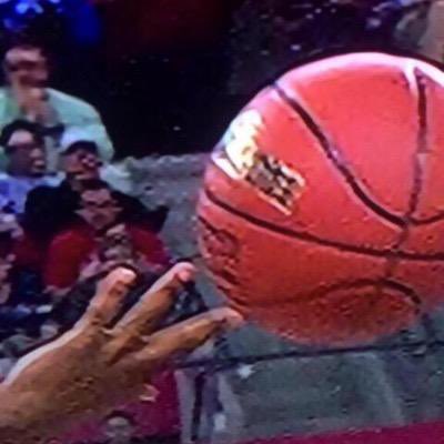 WiscoClothingCo's tweet photo. Roses are red
Violets are blue 
38-Done
And Winslow touched it too https://t.co/fLSBETnNGY
