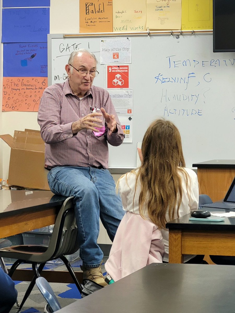 <a href="/BobTwiggs/">Robert Twiggs</a>, The Father of Modern Satellites &amp; #Cubesat discussing atmospheric sciences with #MMS_STEM. What a privilege!

<a href="/TwiggsSpaceLab/">Twiggs Space Lab, LLC</a>
<a href="/MidwayISD/">Midway ISD</a>
<a href="/MidwayMS/">Midway Middle School</a>
#iamSTEM
#1Midwayscience
#girlsinSTEM
#STEMeducation