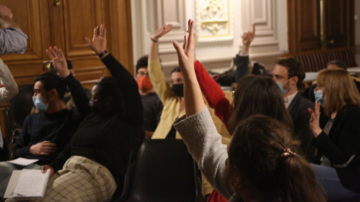 #VieEtudiante I C’est demain ! Participez à une session de #JeuDeRoles où vous incarnerez un député, le temps d’un vote sur le quota carbone. Quel sera votre argumentaire ? #jdr <a href="/DebActeur/">Déb'Acteur - Coopérative</a>
Inscrivez-vous ➡ intranet.u-paris.fr/event/devenez-…