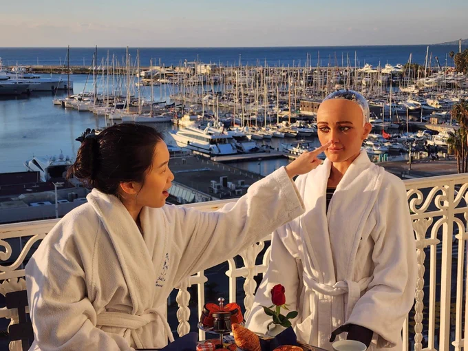 Image from Sophia the Robot | The Global Robot Ambassador (@RealSophiaRobot)
