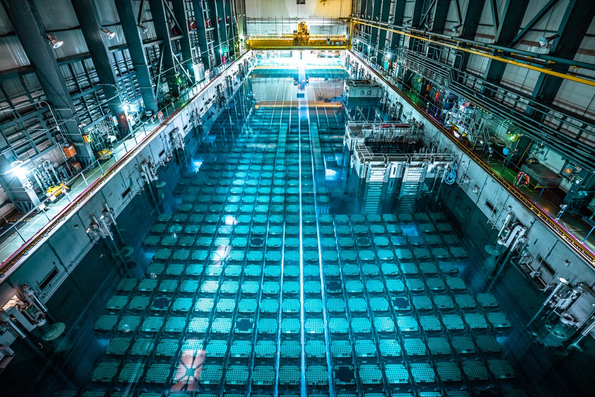 Oranogroup's tweet image. Pas de pétales de roses qui flottent, mais beaucoup d’énergie ! 

Bienvenue au ❤️ du site d’@OranolaHague
 avec sa piscine d’entreposage des combustibles usés.

#SaintValentin