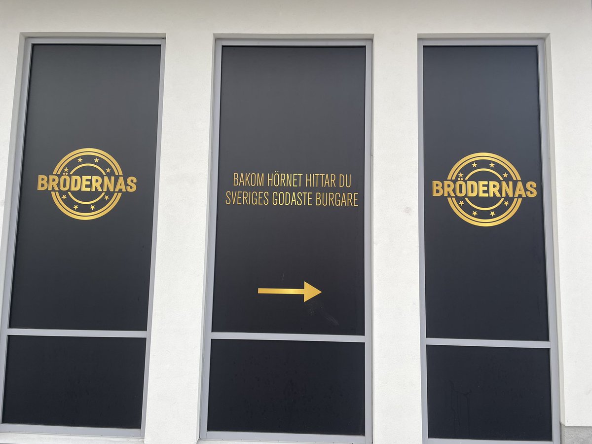 Vem har Sveriges godaste burgare? Jag anar en ”burgar-beef” mellan <a href="/maxburgers_se/">MAX Burgers</a> och Brödernas, som delar slogan. I’m lovin it 🍔