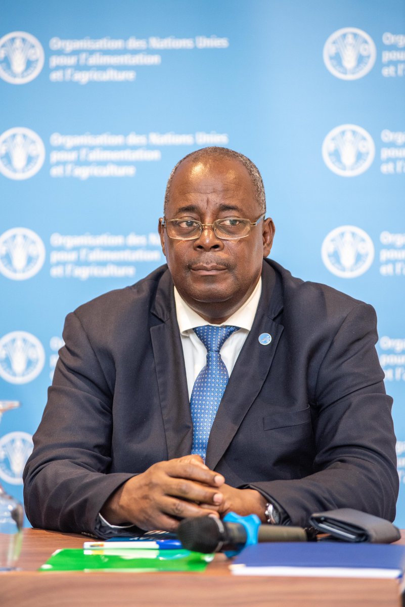 FAORDCongo's tweet photo. 📣A #Kinshasa 🇨🇩, la @FAO ➕le @MinGenre_RDC ➕les différentes parties prenantes s’engagent à mettre ensemble leurs expertises pour élaborer la stratégie nationale d'autonomisation économique des femmes dans le secteur agricole. 

#WomeninAgriculture https://t.co/ETj8XyZSqk