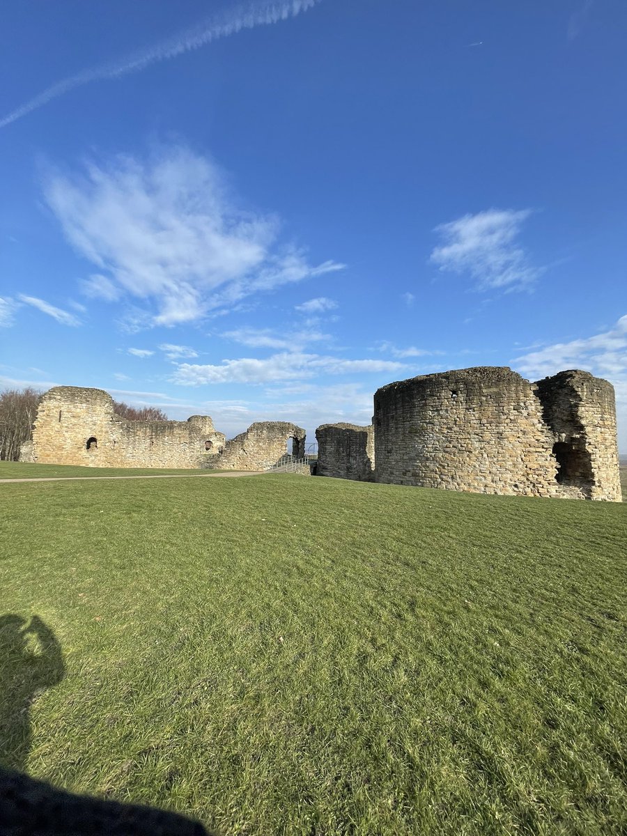 Jim_1284's tweet photo. Guess the castle. #castle #History https://t.co/U5jU3wn3f0