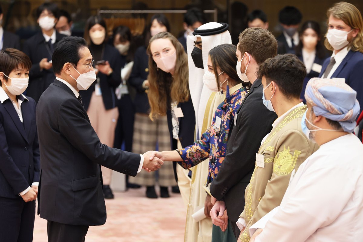 JPN_PMO's tweet photo. #PMinAction: On February 14, 2023, Prime Minister Kishida received a courtesy call from representatives of youth participating in the “Ship for World Youth Leaders Program” at the Prime Minister’s Office.
🔗https://t.co/JDcmYoKHpt https://t.co/QUvyesWSLh