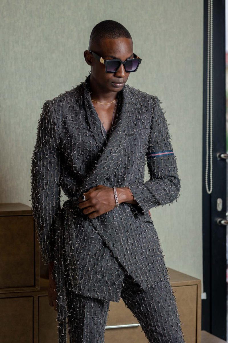 senyofoli's tweet photo. Tag your best #fashionblogger 
#business https://t.co/eHYQ4GqRLo