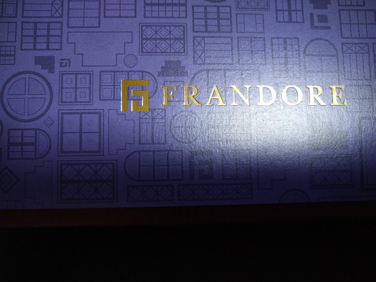 enntani0912's tweet photo. ふらんどぉ~~~るの🍫チョコ
貰った😁
社長の奥さんから😅
#FRANDORE https://t.co/ZINA96y8sF
