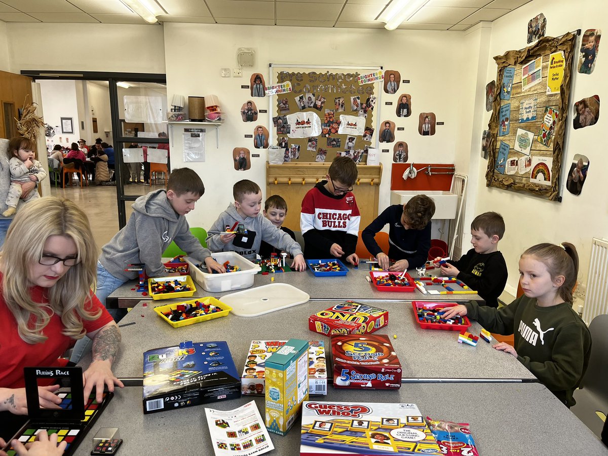 Lisa Fowles tweet media