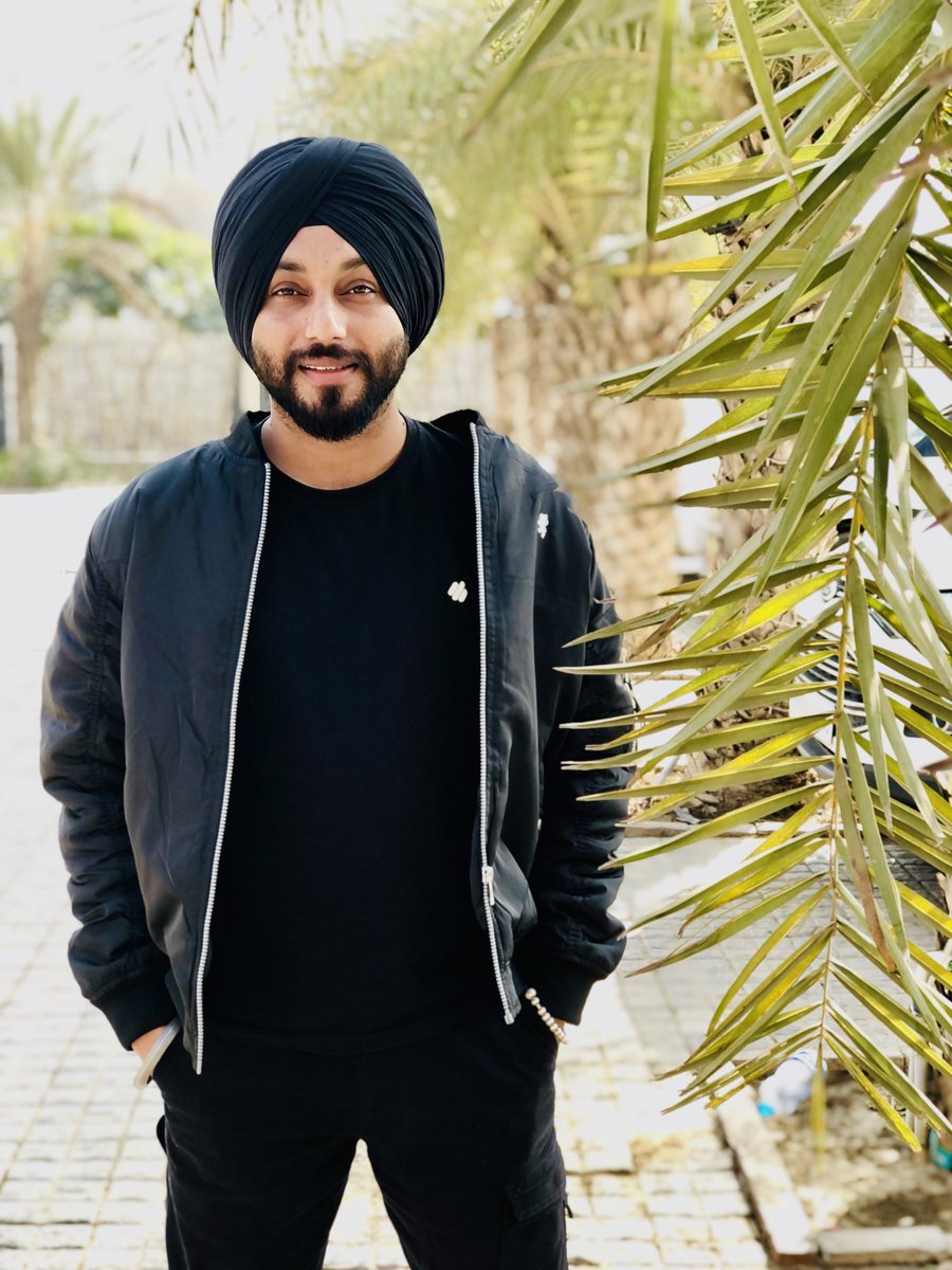 K_Deep27's tweet photo. ਫੁੱਲਾਂ ਦੀ ਖੁਸ਼ਬੂ ਹੋਵੇ
ਜਾਂ ਆਸ਼ਿਕ ਦੇ ਦਿਲ ਦੀ ਪੀੜ
ਪਤਾ ਤੇ ਲੱਗ ਹੀ ਜਾਂਦਾ ਏ🥀 …..
….✍️Deep
#Kdeep0127 #ਪਿੰਡਾਆਲੇ 🫡 https://t.co/I0myCSTvy8