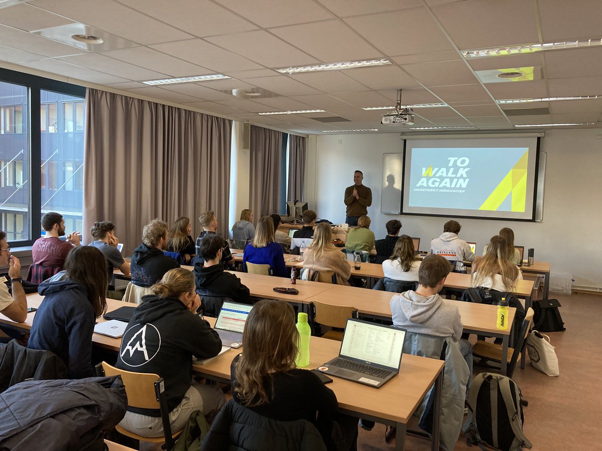 KrisDeCoorde's tweet photo. Dit academiejaar zullen onze studenten 1e master @BSW_UGent zich met hun events onbeperkt innovatief inzetten voor @ToWalkAgainTWA https://t.co/WxFuIf0pDQ