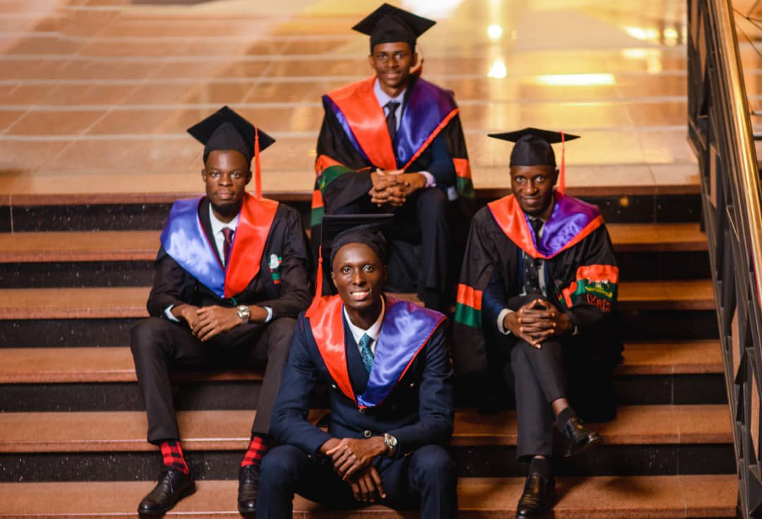 MUBSSA1's tweet photo. Congratulations to this amazing set of #scientists for achieving a Degree in Biomedical Sciences. The World is your fortress, go for more 🎊👏👏

#biomedical #biomedicalscience #Mak73rdGrad https://t.co/AQvnIqpQav