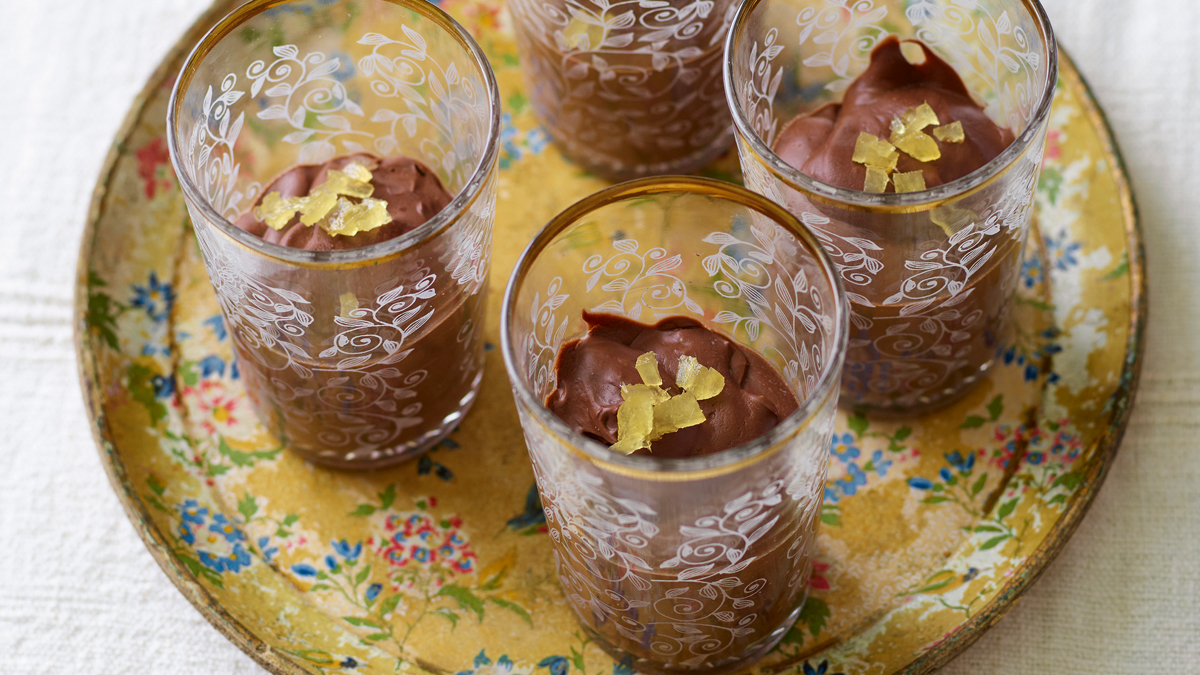 headlinepg's tweet image. Forgotten Valentines Day again? Why not do it again next month when you can cook something delicious from the new cookbook from @Jane_Lovett - #DeliciouslySimple out next month! geni.us/DeliciouslySim…