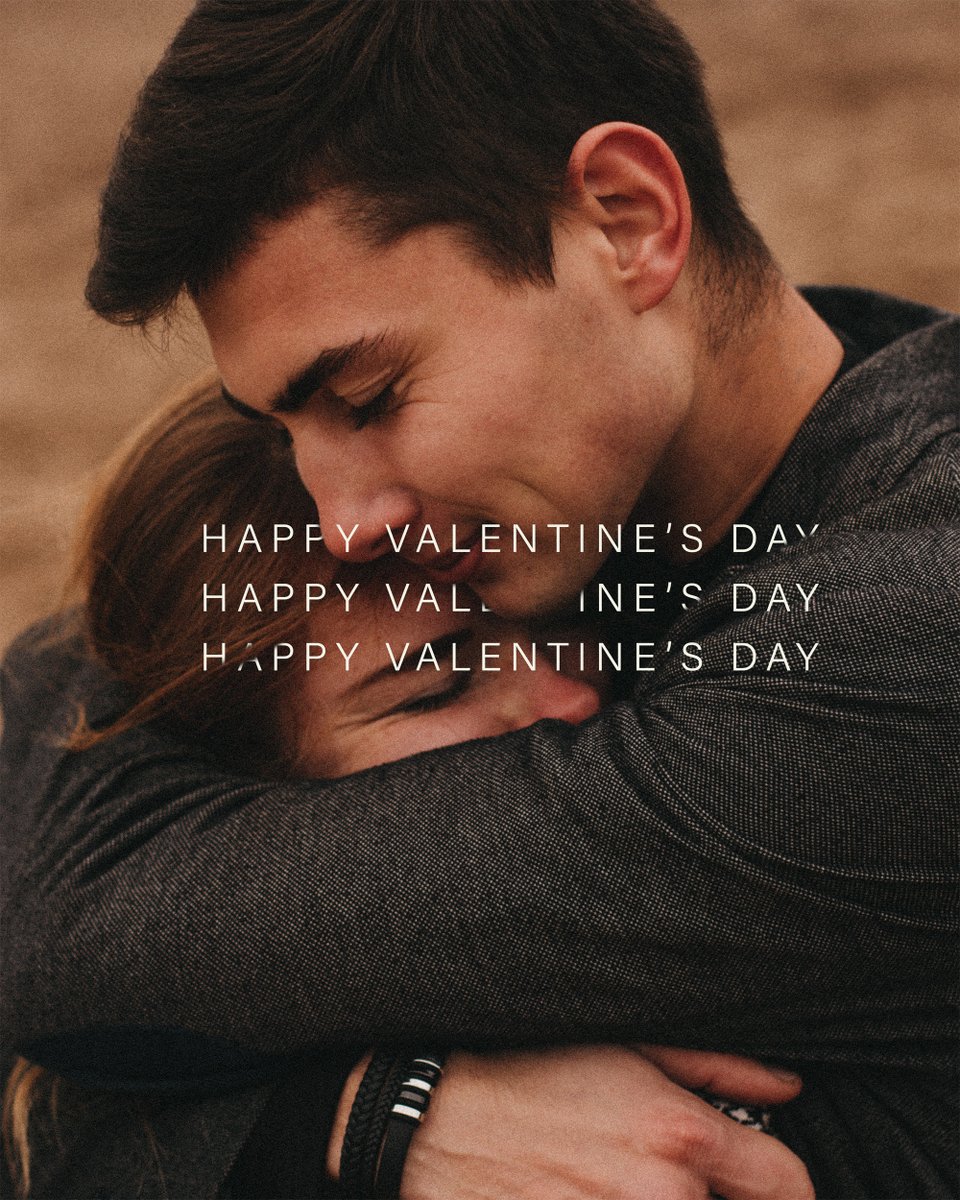 mosaicgc's tweet photo. Guys (or ladies), there’s still time to grab a card and a gift! https://t.co/jurAfANPyD