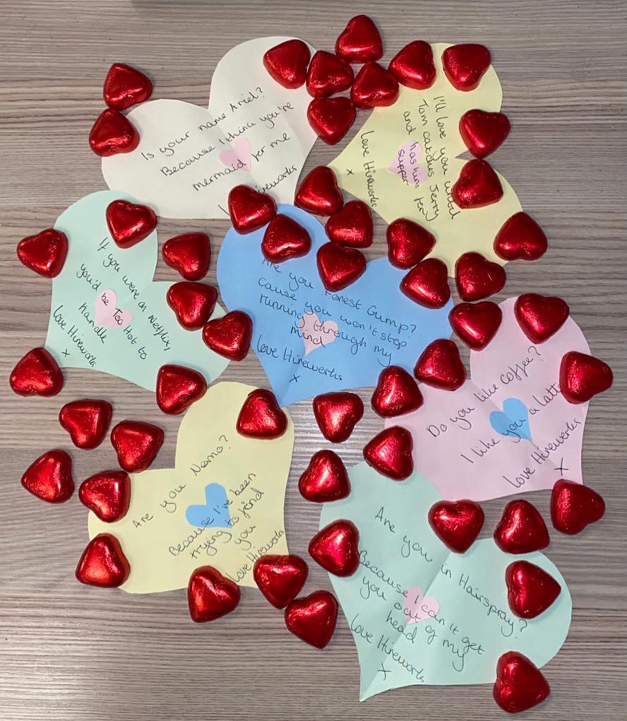 Happy Valentines Day to all❤️
Which pick up line is your favourite or do you veeto all..?

#valentines #hearts #heart #soho #hireworks #hireworkssoho #valentinesday #hire #cuttingrooms