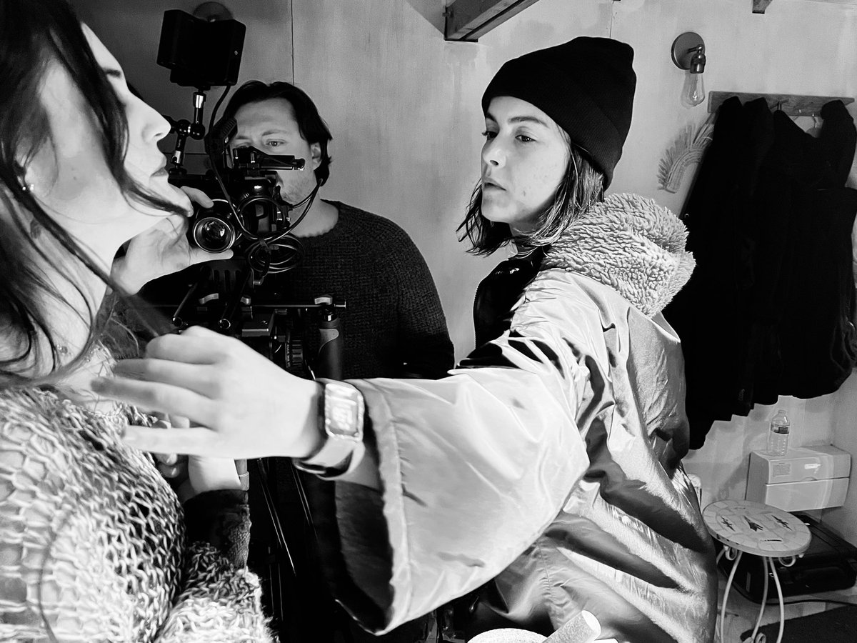 BTS 

<a href="/TheMalenka/">Malenka</a> 

#musicvideo #rainbow #hairandmakeup