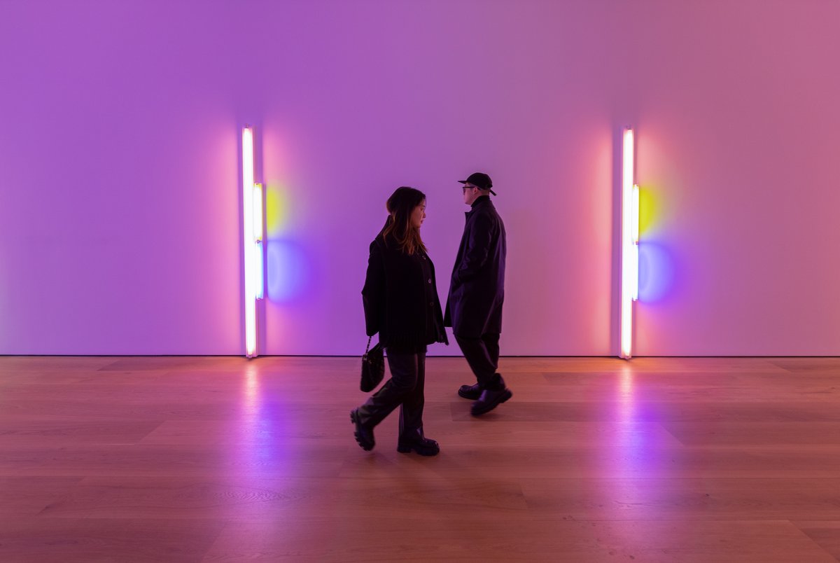 Perfect colours for Valentines day!

Dan Flavin showing at David Zwirner, London until 18 February.

@davidzwirner

#DanFlavin #DavidZwirner #DavidZwirnerLondon #fluorescentlight #fluorescentlightart
#DavidOwensPhotography