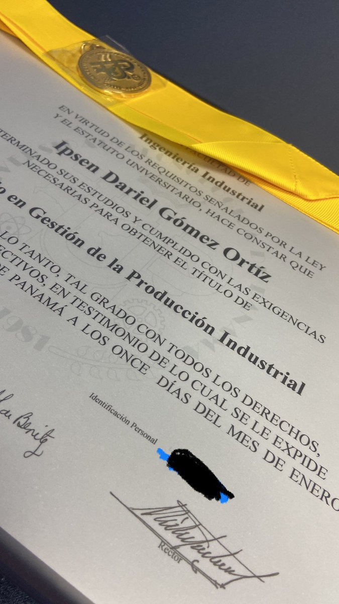 Gracias a Dios oficialmente graduado de la Universidad Tecnológica de Panamá 🇵🇦🧑🏻‍🎓