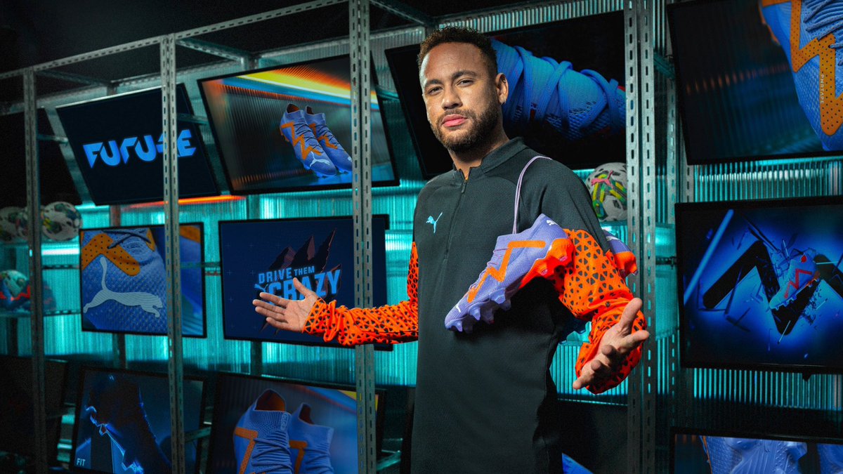 superjourno's tweet photo. Happy Valentine’s Day ⚽️ - giveaway 🎁 

RT and follow to win this @PUMASouthAfrica FUTURE Supercharge edition boot, which goes on sale February 16 locally. 
🚨 UK8 only‼️ (will announce winner on Friday) https://t.co/oP7KfnDe5w