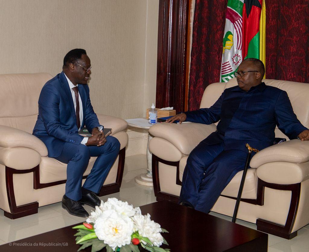 OOASWAHO's tweet photo. As part of his mission, @OoasWaho's DG was received in audience by His Excellency Umaro Sissoco Embaló @USEmbalo, President of the Republic of Guinea Bissau and current Chairman of @ecowas_cedeao Conference of Heads of State and Government on 13 February 2023. https://t.co/FRSpiODhPU