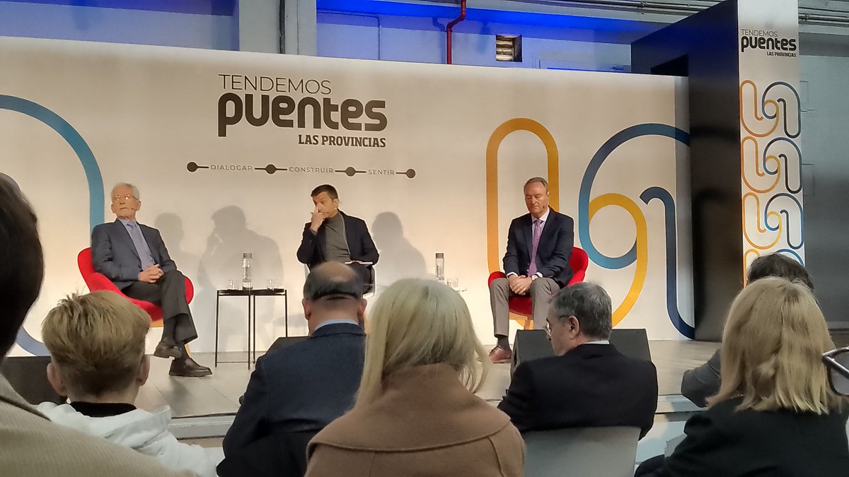 BausetVictor's tweet photo. Tendemos puentes - Diario Las Provincias

Sr. Joan Lerma y Sr. Alberto Fabra https://t.co/8c2DNC5NeJ