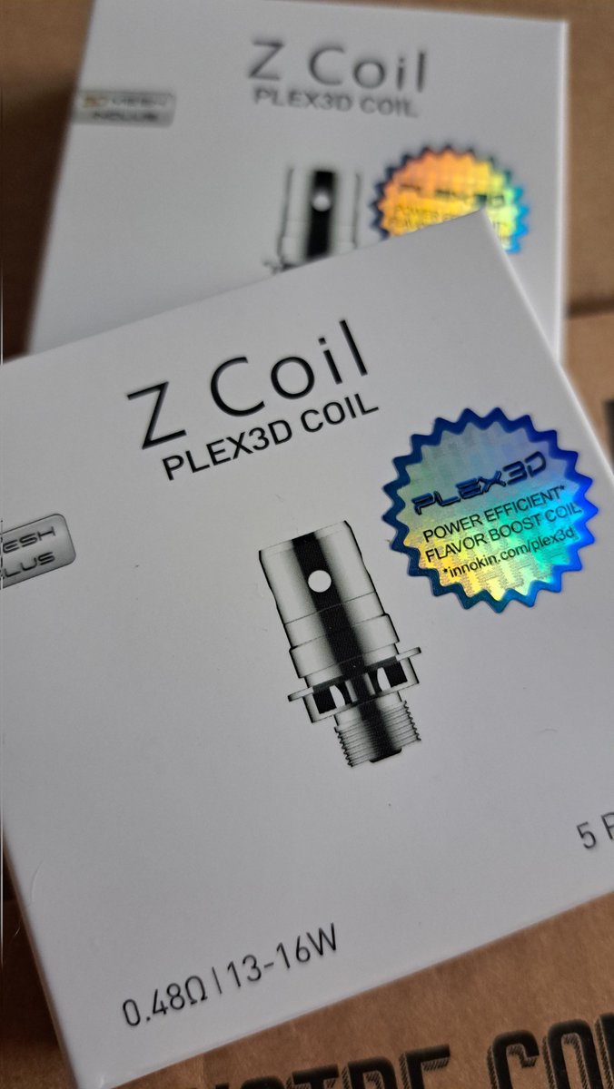 juteszembe's tweet photo. Na akkor pro sztájlban nyomom tovább. 🙃 #Innokin #Kroma217 #ZenithII #ZCoil 🎉 Amúgy csüti este rendeltem, most kedd délelőtt megjött a franciáktól, ez így két munkanap meg egy kicsi... elég fasza lesz így. 🥳 🥰 #LePetitVapoteur #ecig #vaping https://t.co/JM09eV25hG