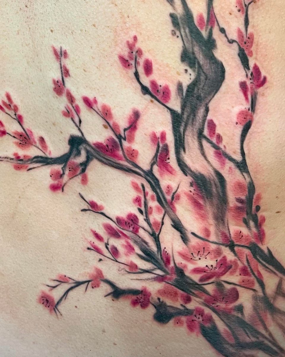 BeneathTattoo's tweet photo. Whether you want a custom design or to choose from our wide range of flash designs, we've got you covered. Book your appointment now and let us help you express yourself with a stunning tattoo! #tattoos #tattoostudio #inked #customdesigns https://t.co/8xtsyxptGp
