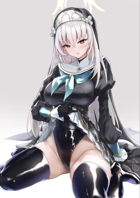 蒸れる覚悟は出来てなかったサクラコ様 