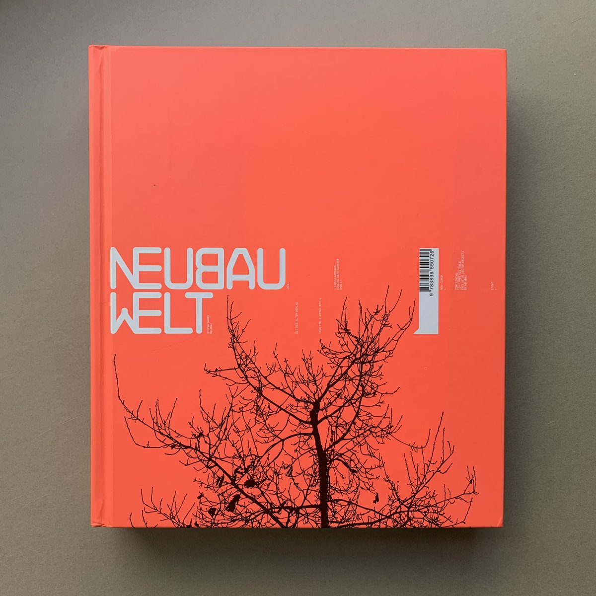 ThePrintArkive's tweet photo. NEW STOCK at https://t.co/QKCEIdQ9bD

Neubau Welt
2005

NEW (OLD) STOCK WANTED - DM me.

#theprintarkive #indiebookstore #designbook #graphicdesignbook #designinspo #designeduction #vectorillustrations #letraset #digitalletraset #neubauwelt @NeubauBerlin https://t.co/7TR7edhQ3H