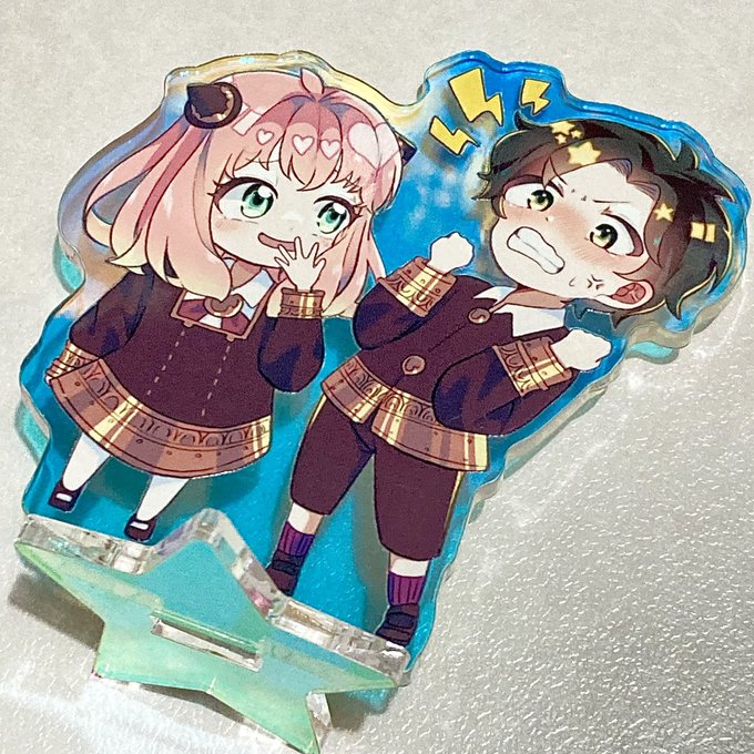 注文してたアクスタが届いたので見て...タマムシ加工かわいすぎるんだが!! 