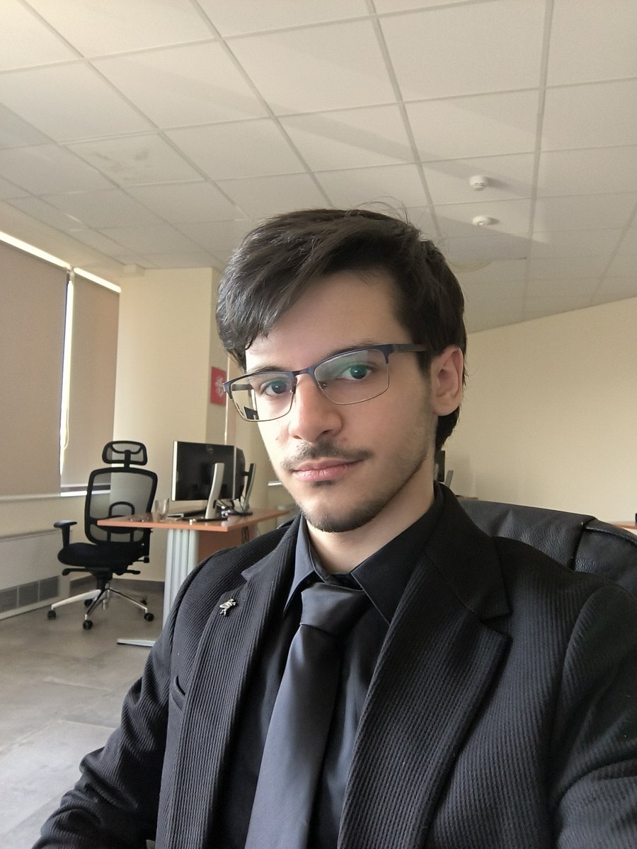 Ilmerumeru's tweet photo. Just another day at the office https://t.co/ReTebpK8o1