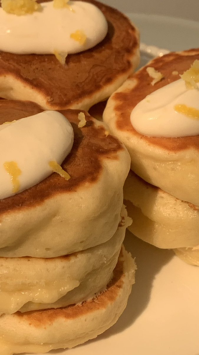 Morningpers0n's tweet photo. Lemon pancakes 🍋🥞✨ https://t.co/DFfxWXEqvG