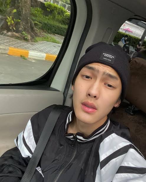 TARAtiwatOFC's tweet photo. น้องต้า                                     ธารา

#ทวงคืนน้องต้าจากธารา https://t.co/2aslUb8RAM