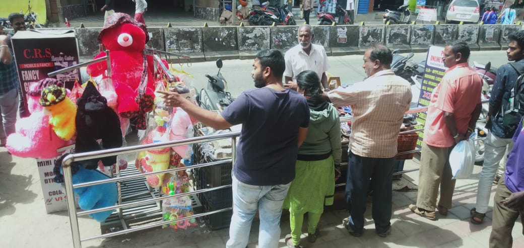 n_gudalur's tweet photo. SINGLE USE PLASTIC AWARENESS
#My_Waste_My_Responsibility #IndiaVSGarbage #SwachhSurvekshan2023 #HaraGeelaSookhaNeela #swachhatakedorang #SwachhAmritMahotsav #SwachhthaKaUpahaar https://t.co/zWV47nT0KT