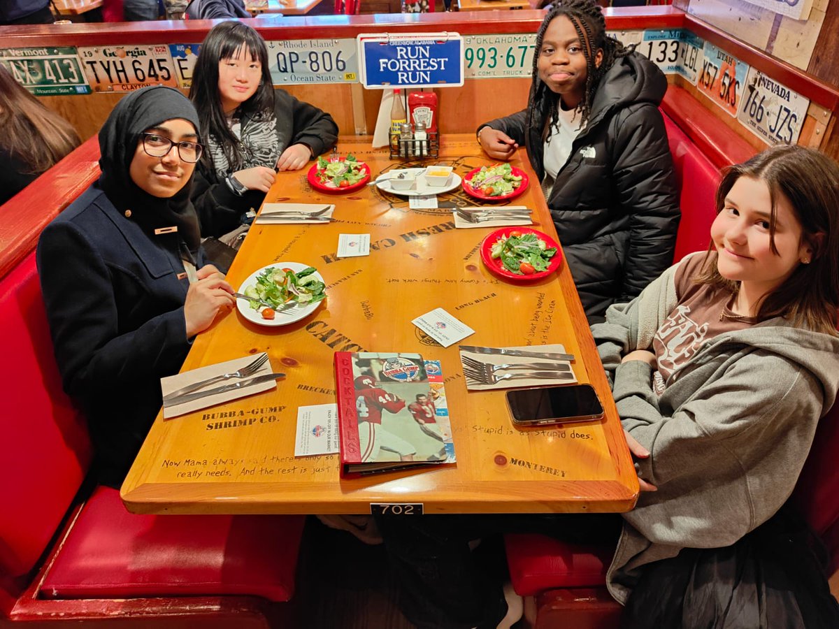 NGHSDRAM's tweet photo. #bubbagumps #timessq @NGHSDRAM @NottmGirlsHigh https://t.co/ey8jHPHNgN