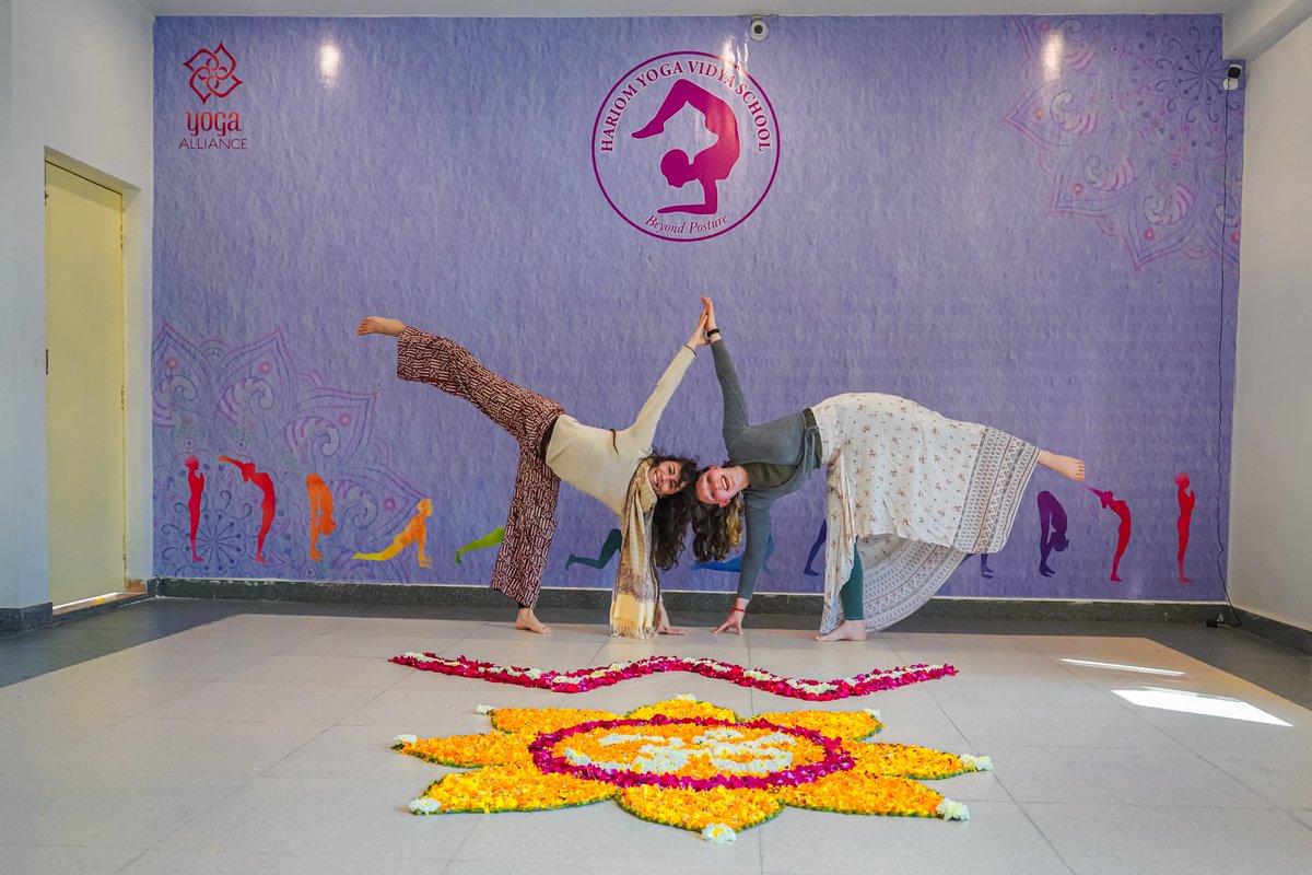 hoyogaschool's tweet photo. ๐ง ๐๐๐๐ ๐๐๐๐๐๐๐ ๐๐๐๐๐๐๐๐ ๐๐ ๐๐๐๐๐๐๐๐ ๐ง
Each day is a new beginning, the chance to do with it what should be done and not to be seen as simply another day to put in time.
.
.
.
.
.
.
#yoga #hariomyogavdiyaschool #200houryogacourse #benefitsyoga https://t.co/Bd1sUzYuse