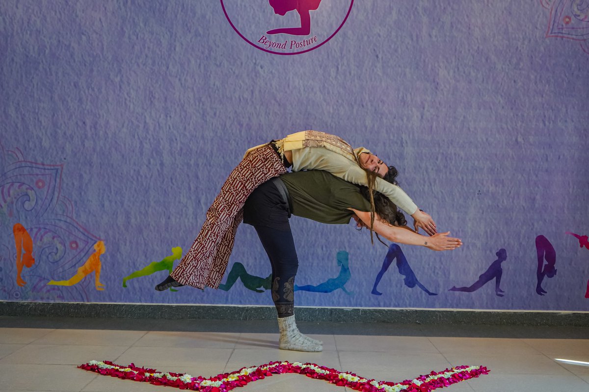 hoyogaschool's tweet photo. ๐ง ๐๐๐๐ ๐๐๐๐๐๐๐ ๐๐๐๐๐๐๐๐ ๐๐ ๐๐๐๐๐๐๐๐ ๐ง
Each day is a new beginning, the chance to do with it what should be done and not to be seen as simply another day to put in time.
.
.
.
.
.
.
#yoga #hariomyogavdiyaschool #200houryogacourse #benefitsyoga https://t.co/Bd1sUzYuse