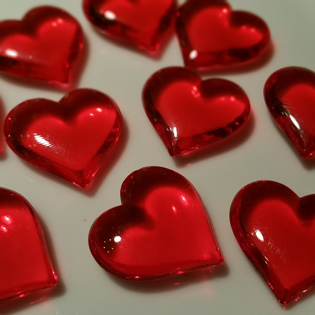 perRFTM's tweet photo. My love burns brighter
than the fitting room lighting
in a swimsuit store.
#humor #haiku #ValentinesDay #holiday #love #HallmarkCards #RFTM https://t.co/h07RwMSPvx https://t.co/O2WOYZkq66