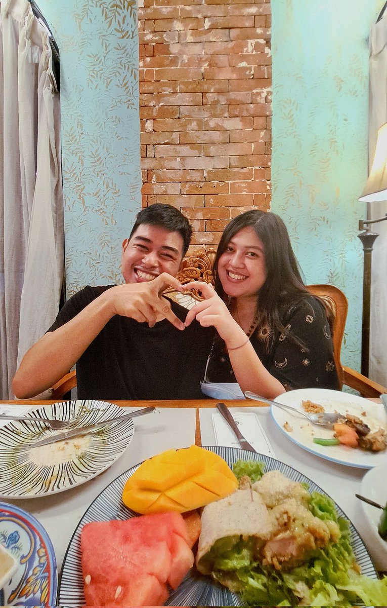 notpule's tweet photo. HAPPY 6TH @cheskhaleesiii! f2f valentines date ulet after 2 years 🥰
#MayForever
#CouplesForClout https://t.co/9UWcFNqLoa