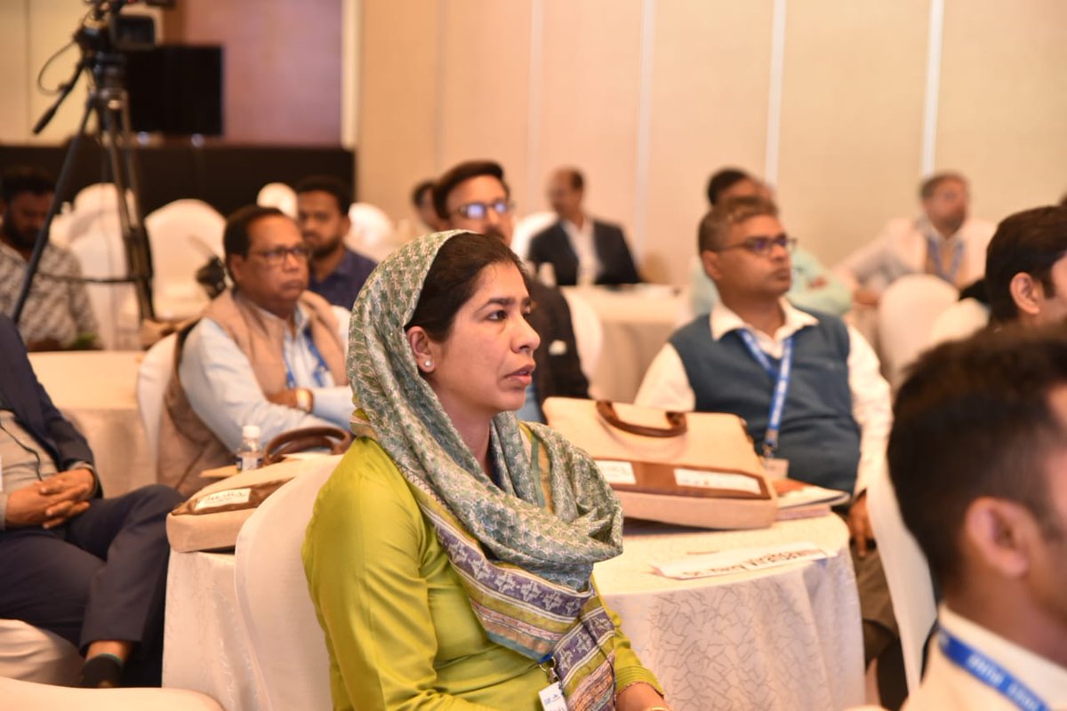 cleanganganmcg's tweet photo. #DHARA2023 I Breakout Session 4: Inclusive city-wide sanitation I Organisers: NFSSM Alliance
The panel discussed the socioeconomic impact of sanitation, the positive result of the Swachh Bharat Mission on the health of the citizen and the way forward. https://t.co/zSjxKU36Fl
