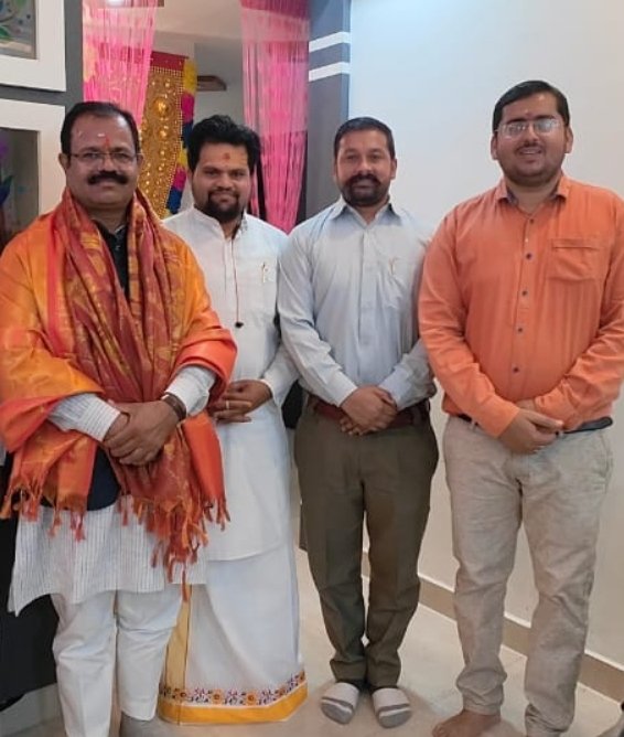 राष्ट्रीय संस्कृत विश्वविद्यालय तिरुपति assistant professor (Dr कृष्ण कुमार भार्गव) के निज निवास पर स्नेहिल पल..