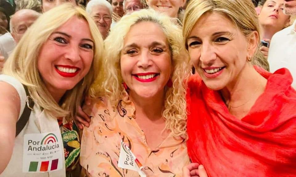 Isabel21294528's tweet photo. @IUMalaga_ciudad @PorAnd_Malaga @RemediosRamos1 @CanalMalagaRTV @FeministasIu @iuandalucia @EvaGSempere @cuesta_fdez @Inma703249911 @rosarobco @koskita @mjprados @FeminismosMR @IUMalaga 👌📺👆👏👏 @RemediosRamos1 
#ConDosTacones @CanalMalagaRTV 👠👠 https://t.co/gGkLHOU0cO