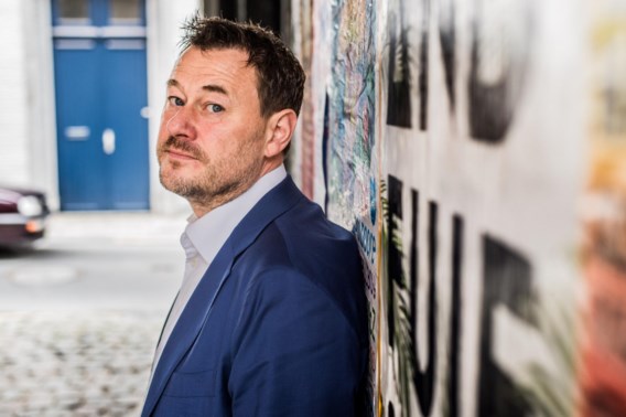 destandaard's tweet photo. Bart De Pauw opgenomen in ziekenhuis na zelfmoordpoging https://t.co/vBmhXUtJpE https://t.co/eOfWGoFTp1